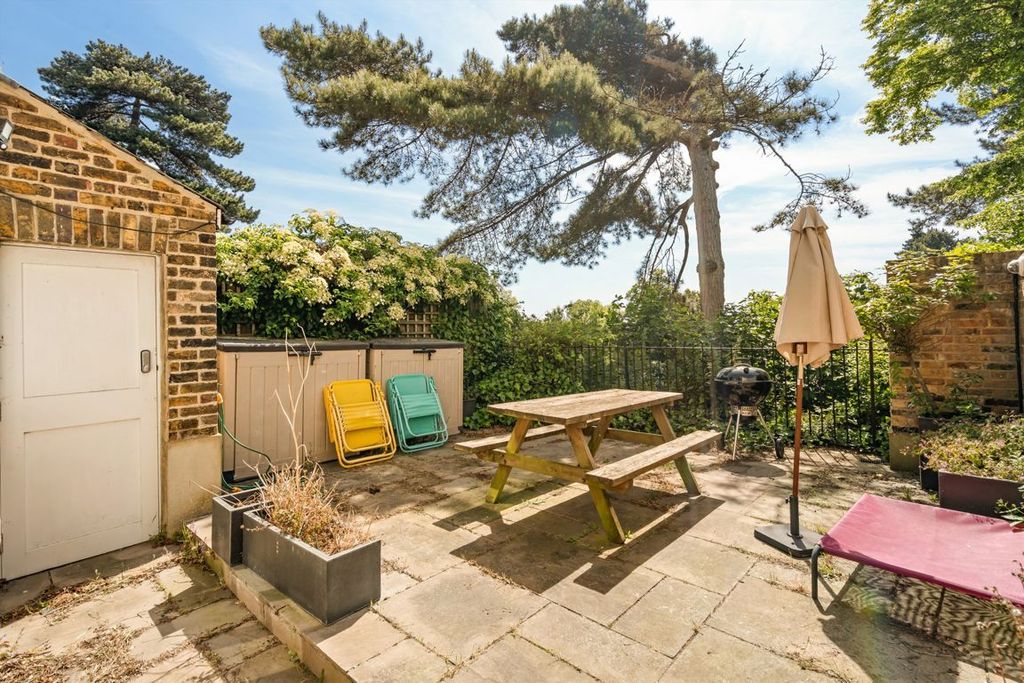 Property photo 2 of 4