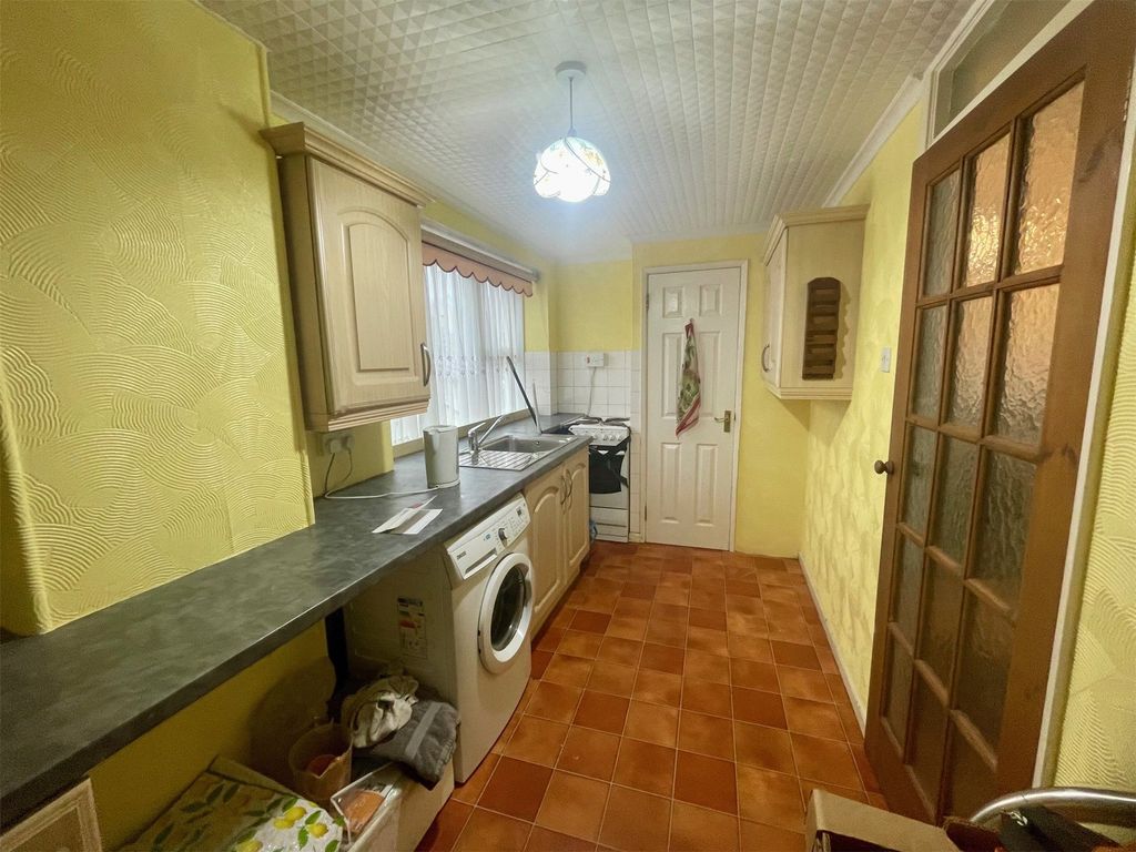 Property photo 2 of 16 Picture No. 08