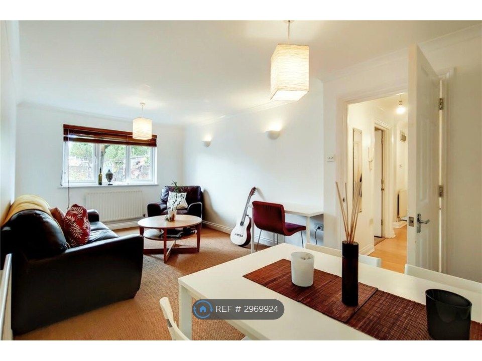 Property photo 3 of 8