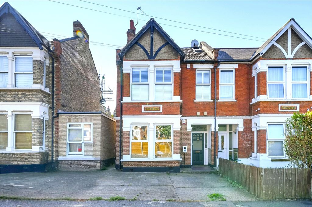 Property photo 2 of 17 Picture No. 02
