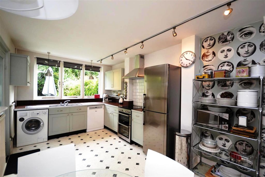 Property photo 1 of 18 Picture No.11