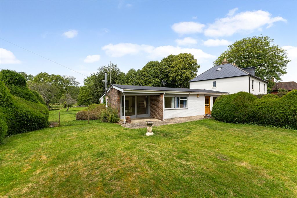 Property photo 2 of 16 Image