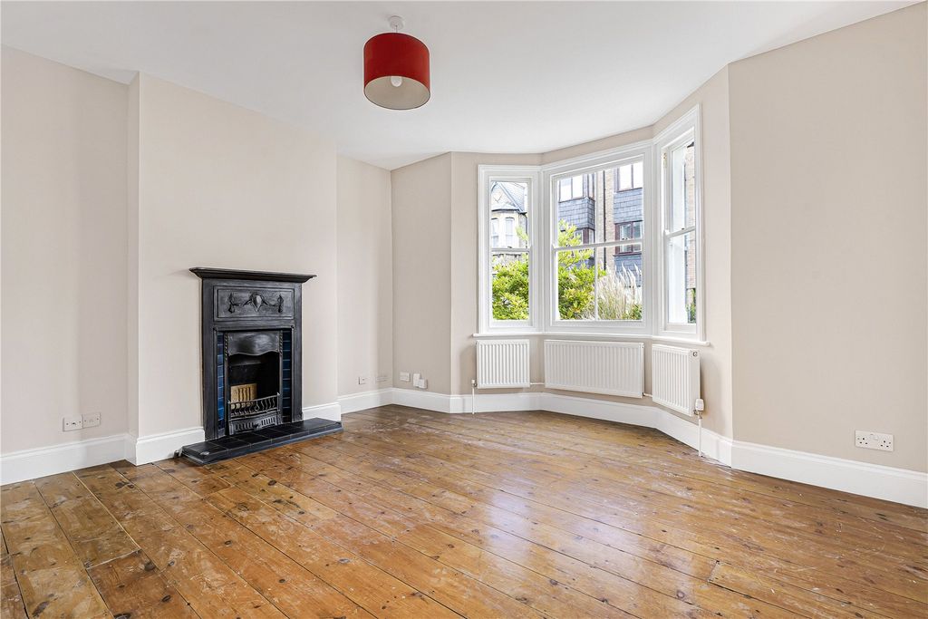 Property photo 2 of 17 Picture No. 06