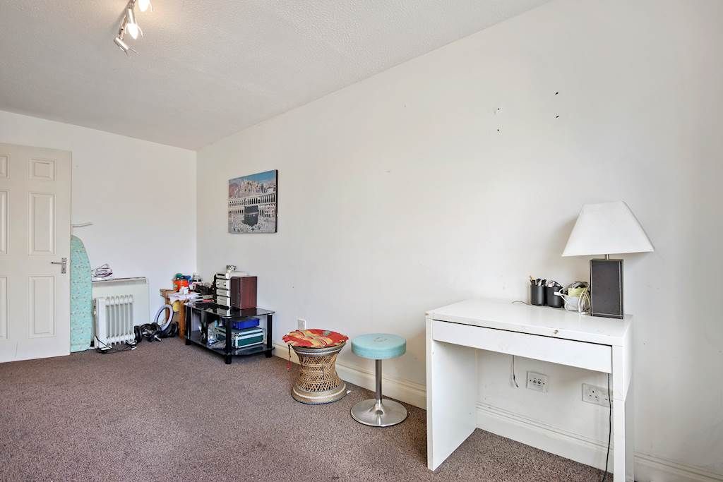 Property photo 2 of 8 Gallery