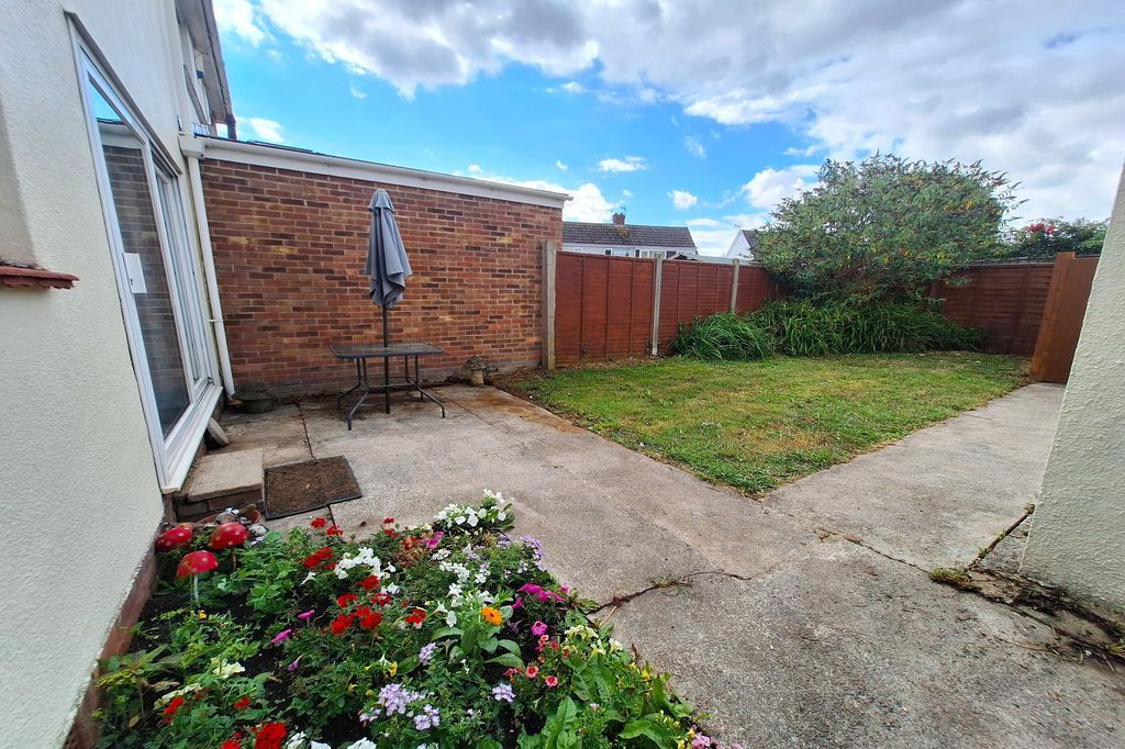 Property photo 2 of 20 Garden