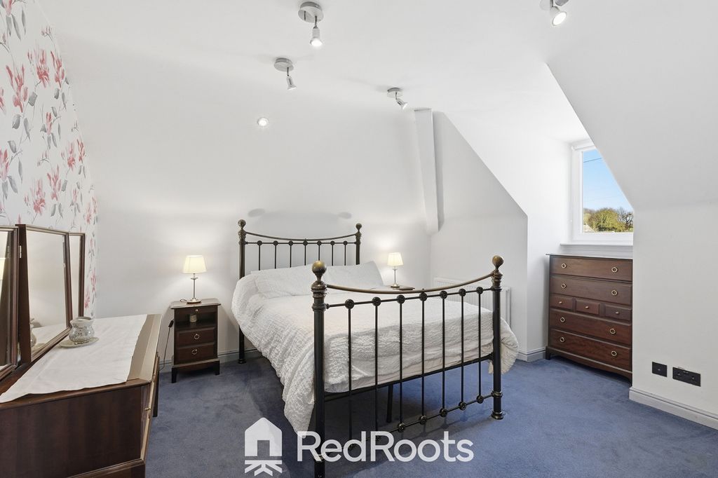 Property photo 3 of 14 3945277