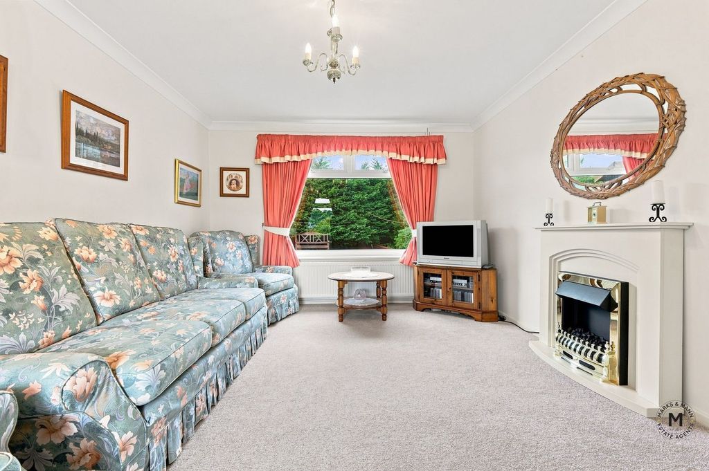 Property photo 3 of 15
