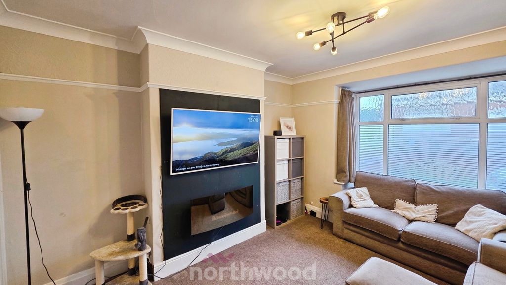 Property photo 2 of 25