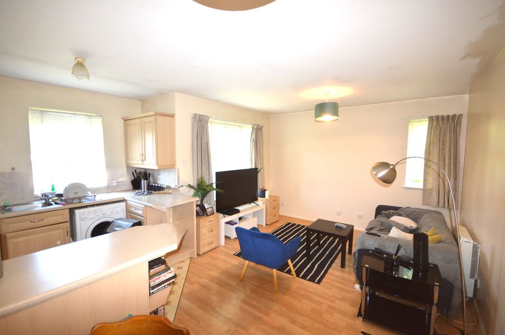 Property photo 3 of 10