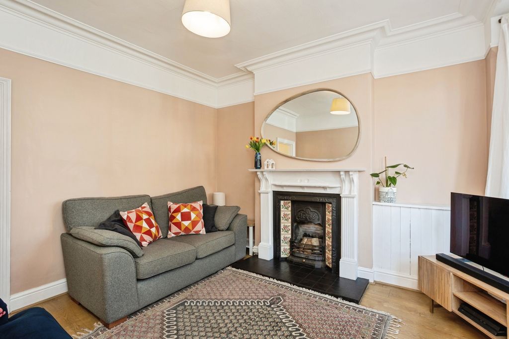 Property photo 3 of 22 Pbox-Img.Jpg