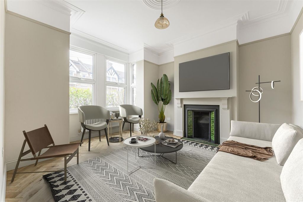 Property photo 2 of 21