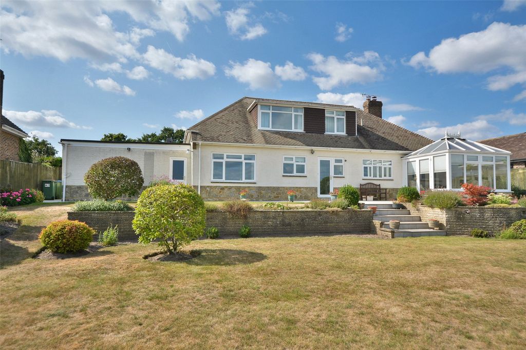 Property photo 1 of 27 Picture No. 06