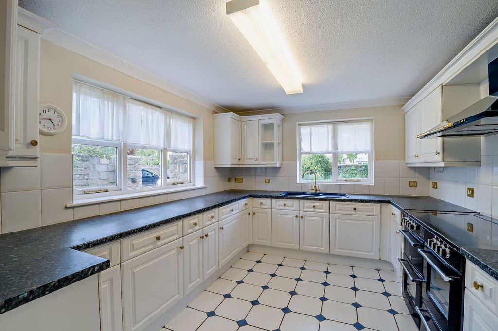 Property photo 3 of 15 Picture No. 04