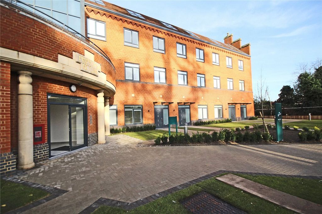 Property photo 2 of 8 Picture No. 26