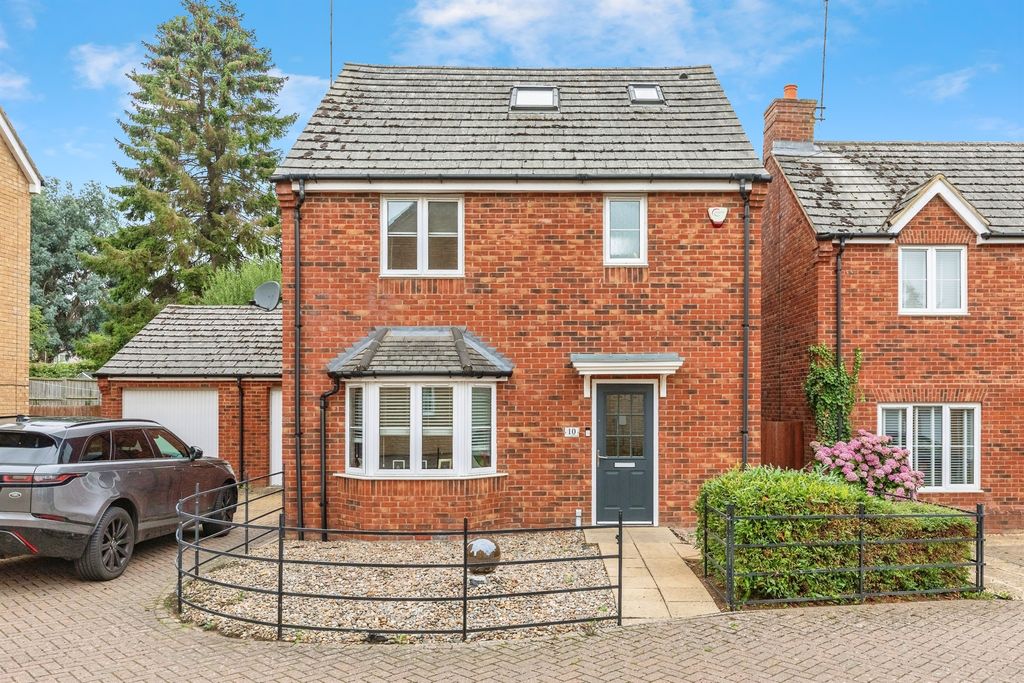 Property photo 1 of 16