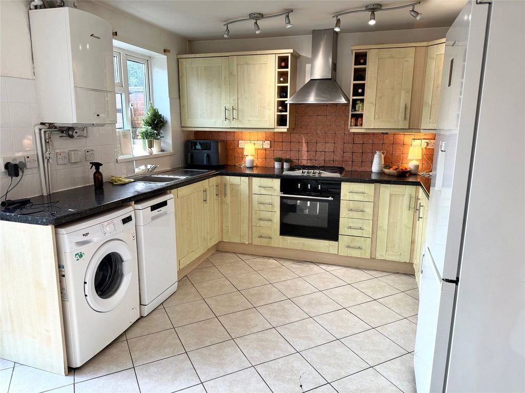 Property photo 3 of 14 Picture No. 04