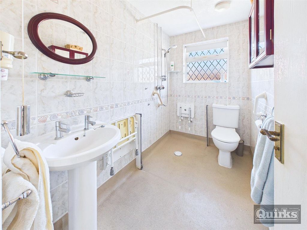 Property photo 3 of 13 Cam02342G0-Pr0174-Still003.Jpg