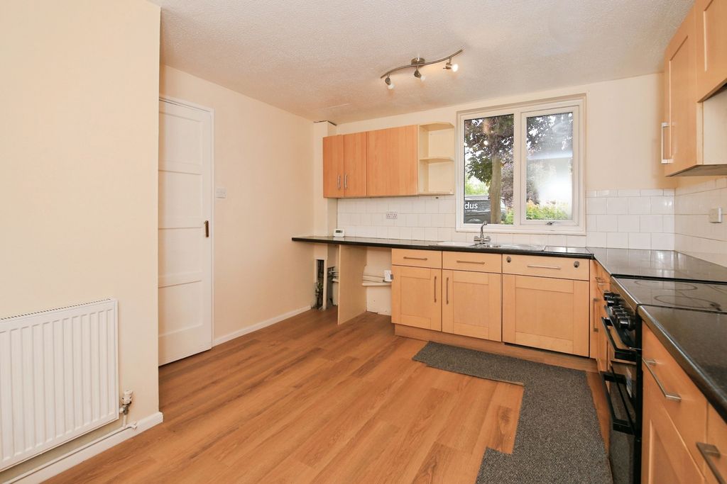 Property photo 3 of 12 Pbox-Img.Jpg