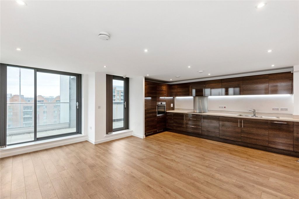 Property photo 3 of 39 Picture No. 03