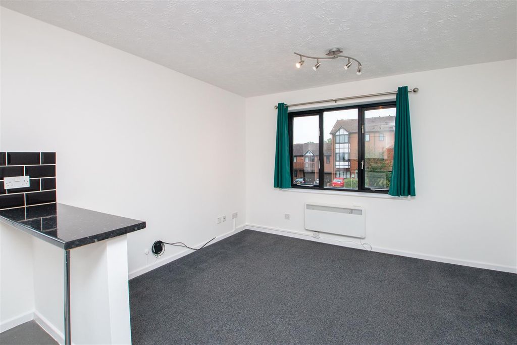 Property photo 3 of 8 55Spoon_1.Jpg