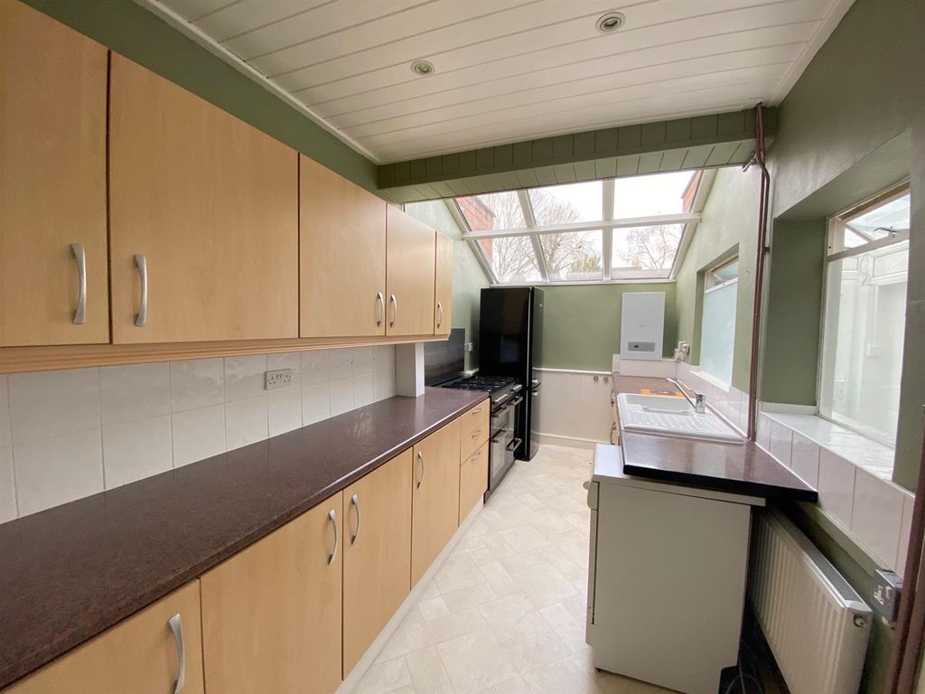 Property photo 2 of 11 129 Kitchen.Jpg