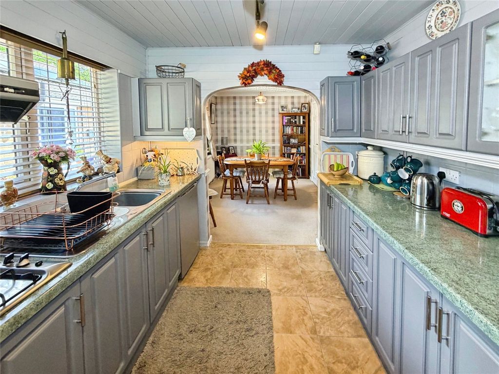 Property photo 2 of 22 Kitchen
