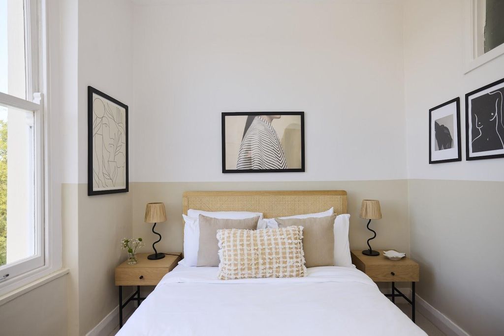 Property photo 2 of 17 Gallery