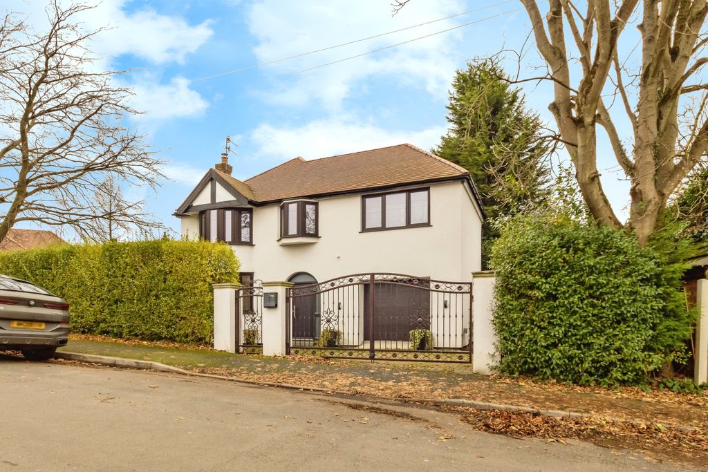 Property photo 1 of 17 Photography