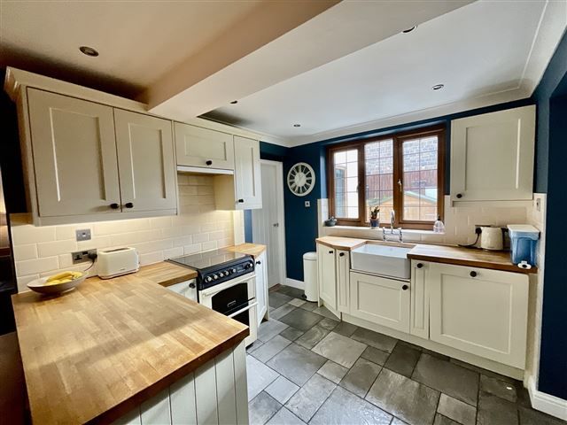 Property photo 2 of 21 Kitchen/ Diner