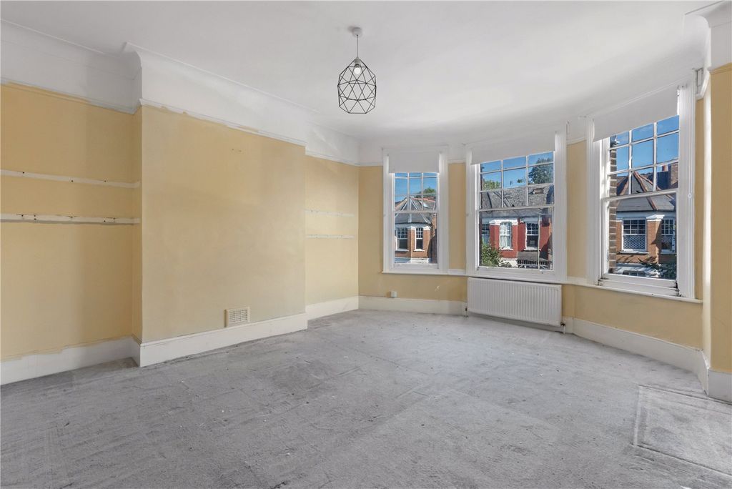 Property photo 3 of 12 Picture No. 05