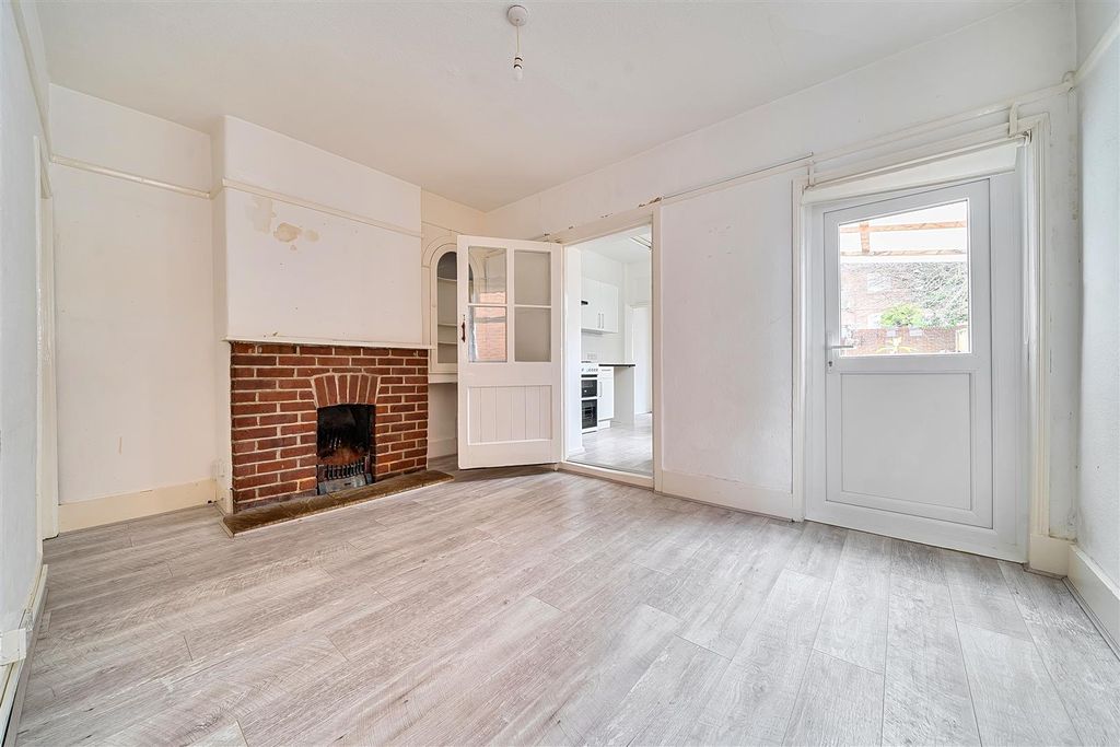 Property photo 2 of 14