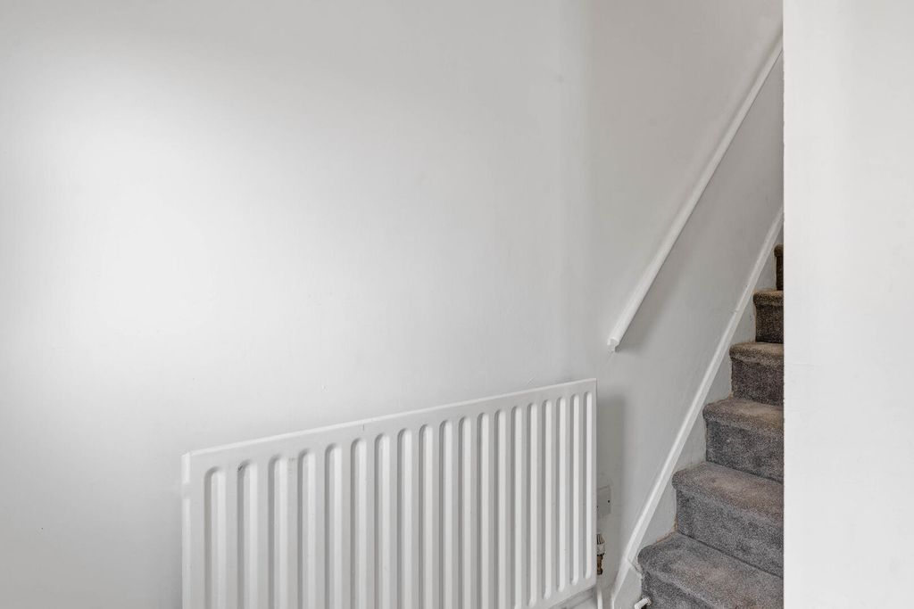 Property photo 3 of 20 Hallway