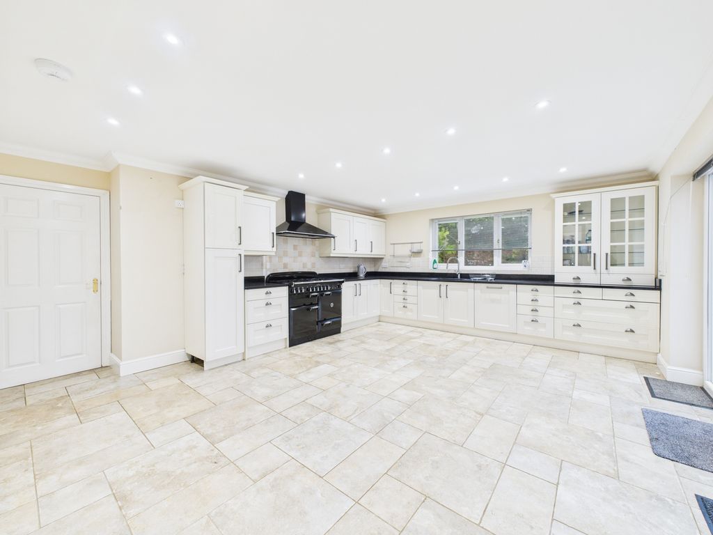 Property photo 3 of 29 Photo 3