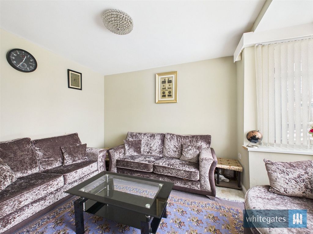 Property photo 2 of 17 Picture No. 03