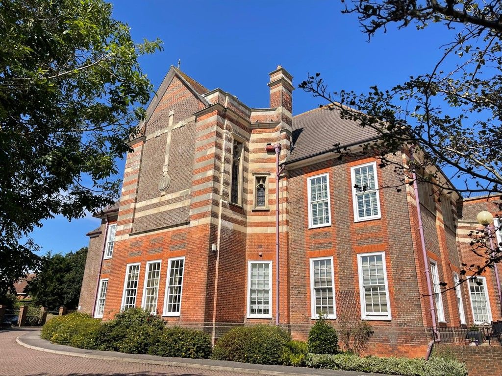 Property photo 2 of 6 Photo 5