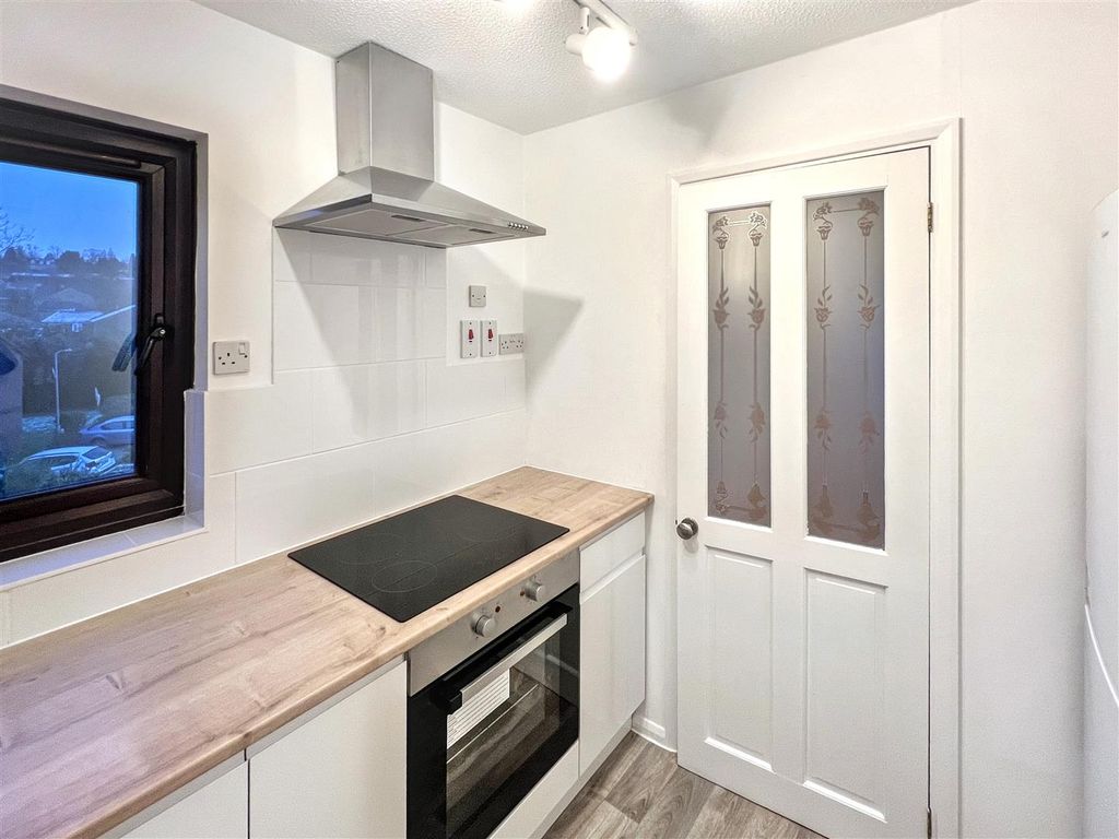 Property photo 3 of 8 Img_2018 (1).Jpg