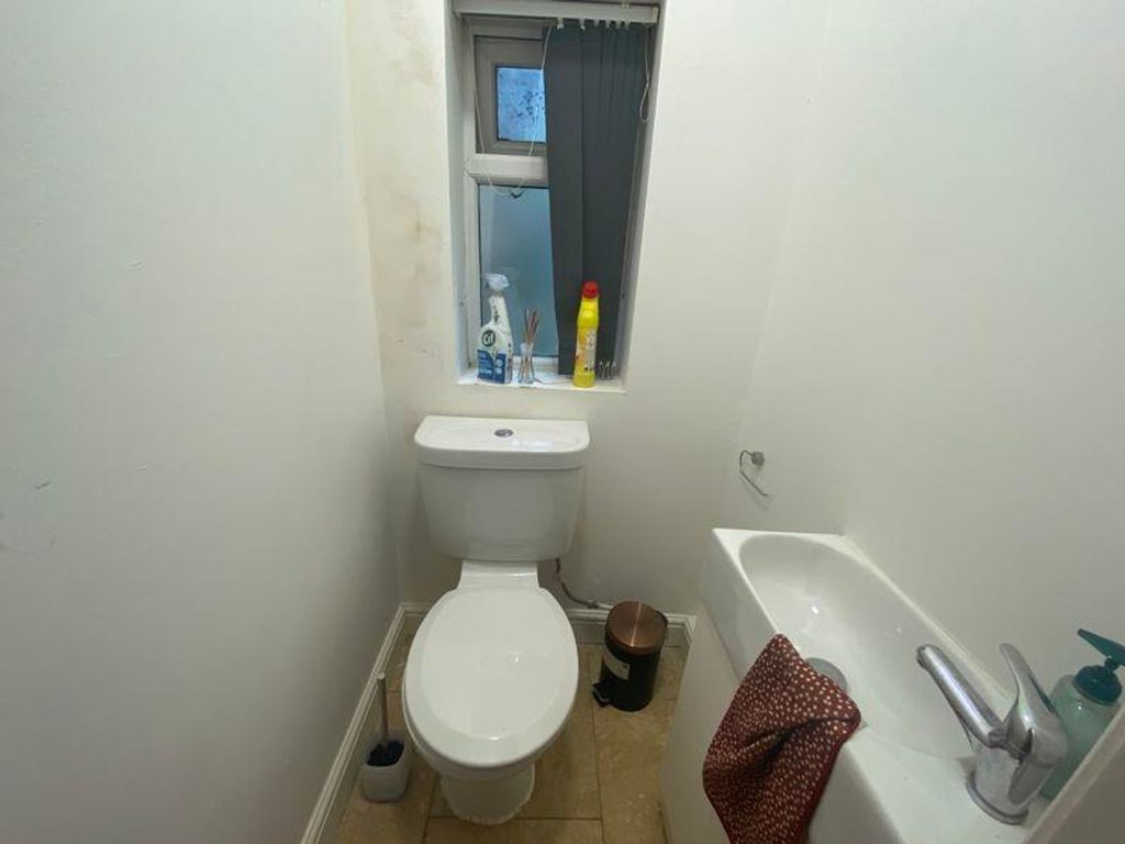 Property photo 1 of 14 A Compact And Functional Single Toilet With Essent...