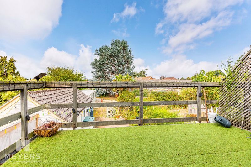 Property photo 3 of 23 Photo 8