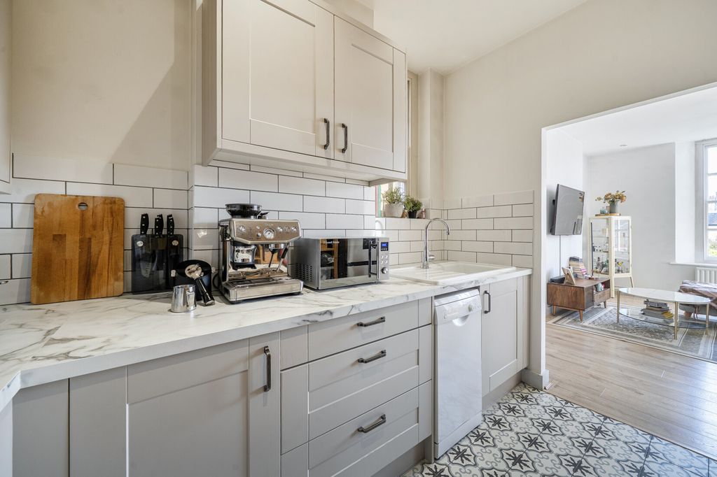 Property photo 2 of 16 Kitchen