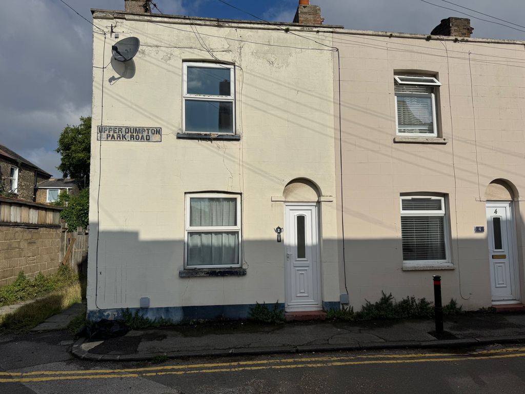 Property photo 1 of 8