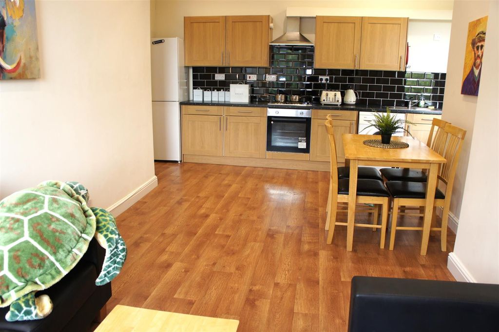 Property photo 2 of 11 Dsc03958.Jpg