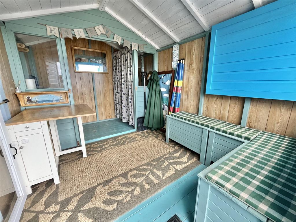 Property photo 2 of 8 Internal View Of Beach Hut