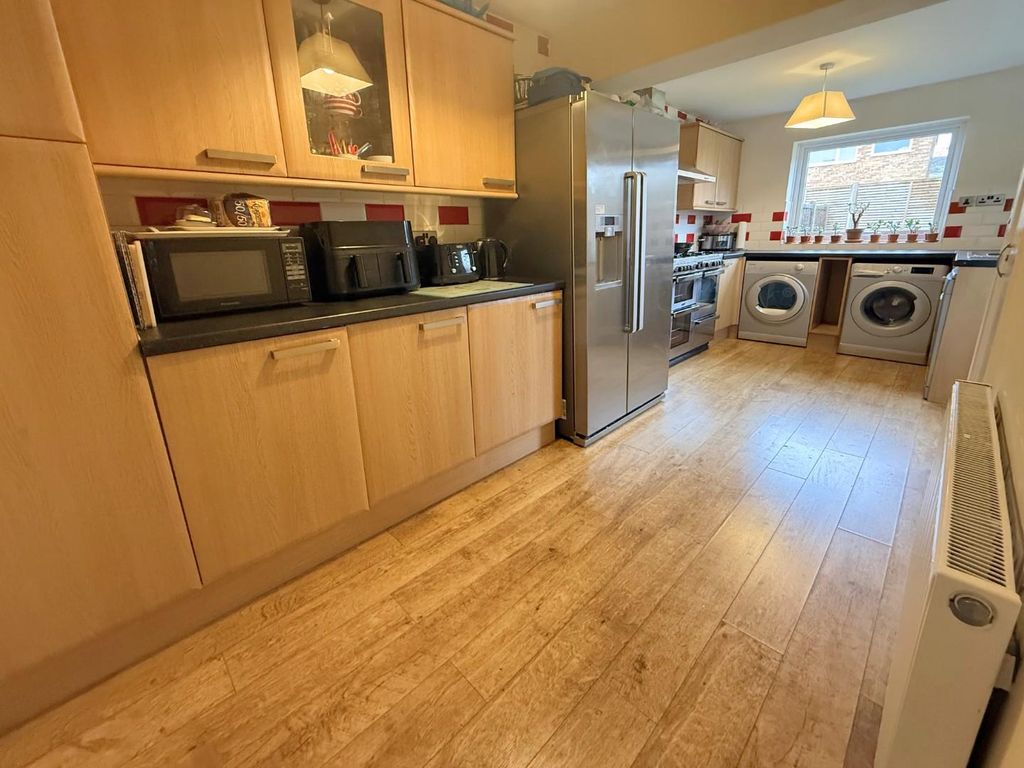 Property photo 2 of 15 Img_2521.Jpg