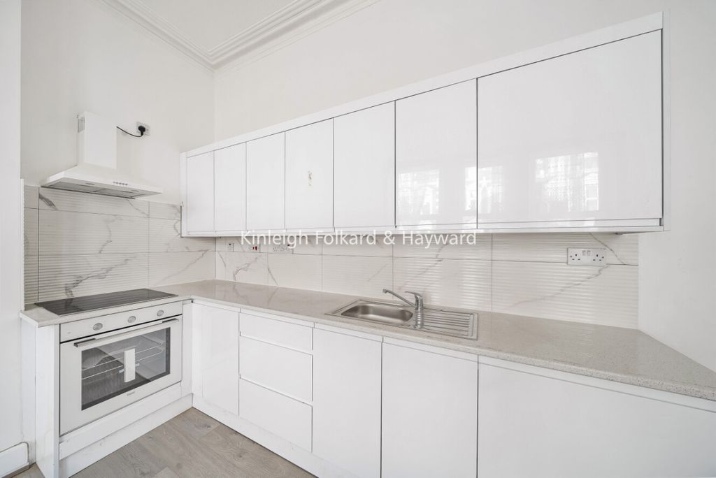 Property photo 2 of 6 A57Fea93-Dbc7-4651-B