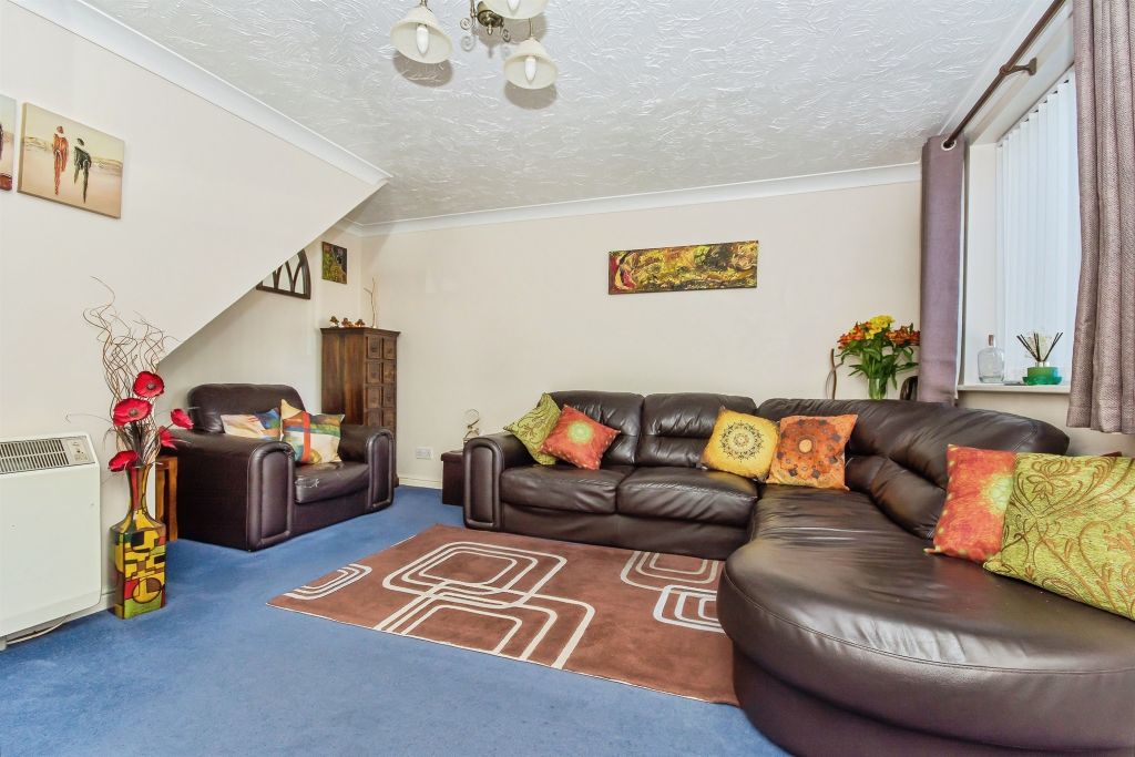Property photo 3 of 17
