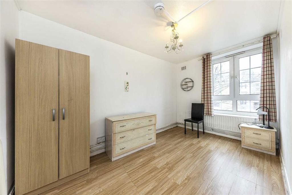 Property photo 2 of 5