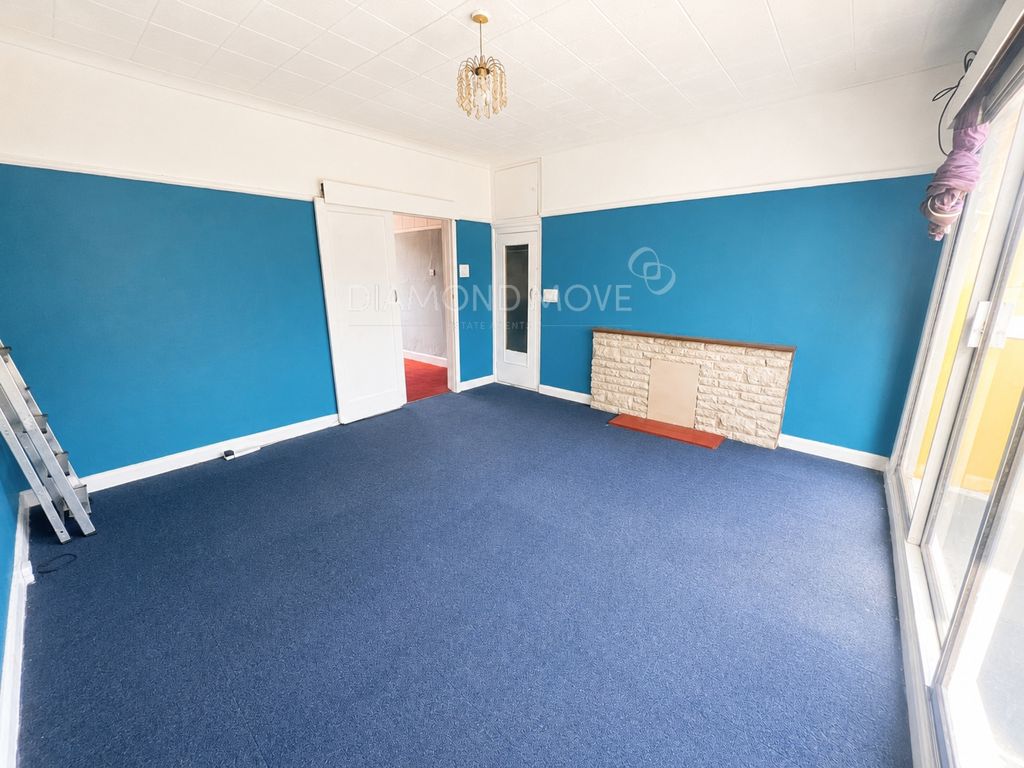 Property photo 2 of 11 Photo 9