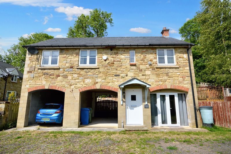 Property photo 1 of 10 Front External
