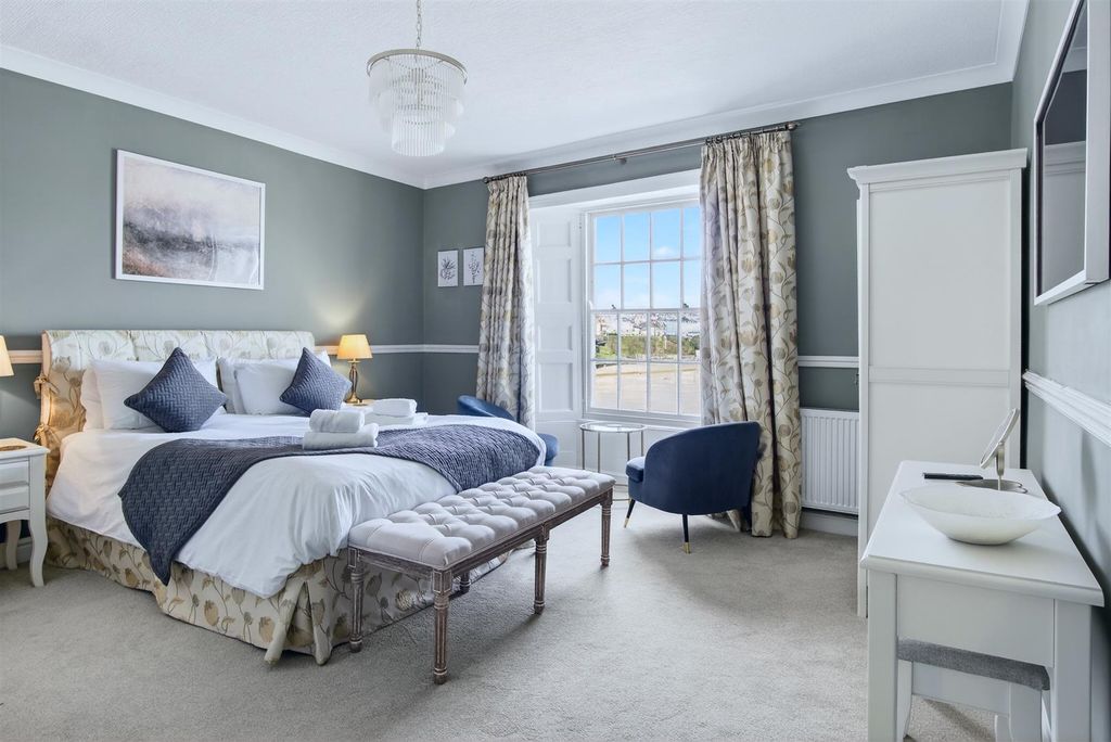 Property photo 3 of 42 Bedroom 3 (2nd Floor)