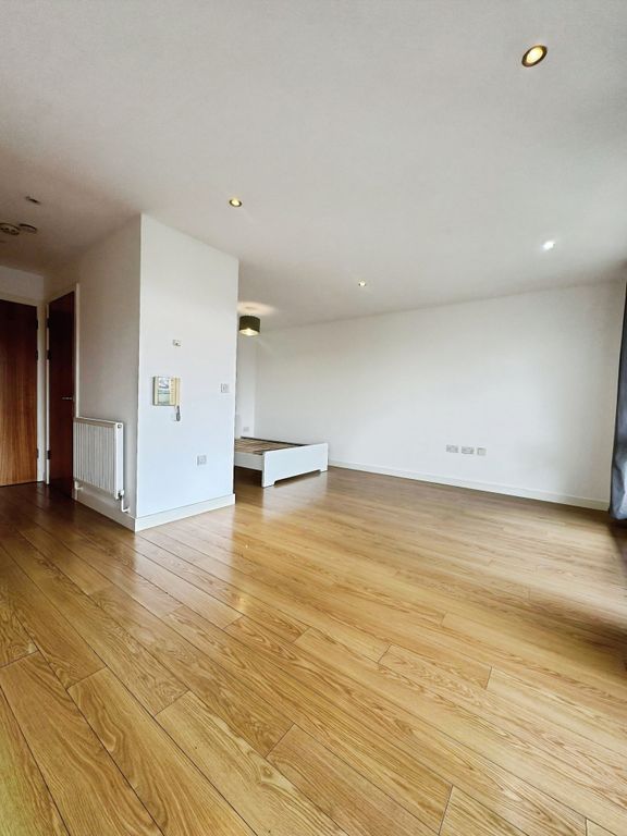 Property photo 3 of 30 1c79F5E8-7